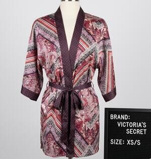Victoria’s Secret Afrerhours Burgundy Paisley Patchwork Kimono EUC XS/S